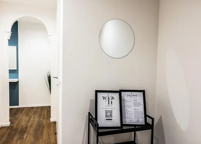 Apartament Blue - Airport 8 Min - Ac - Smart Tv *