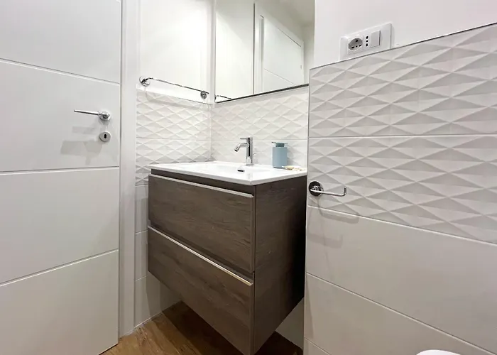 Apartman Blue - Airport 8 Min - Ac - Smart Tv Genova