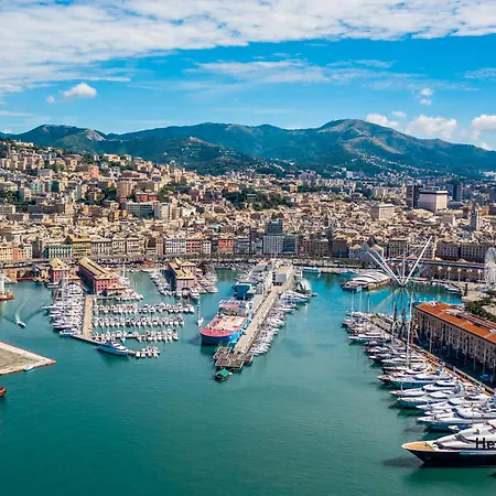 Blue - Airport 8 Min - Ac - Smart Tv Genova